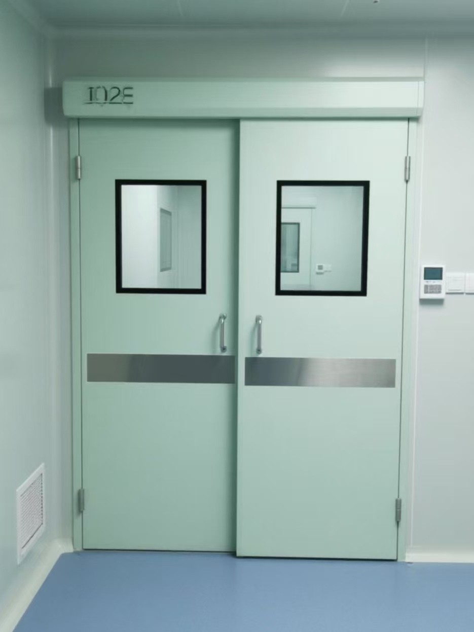 হাসপাতালের আইসিইউ দরজা